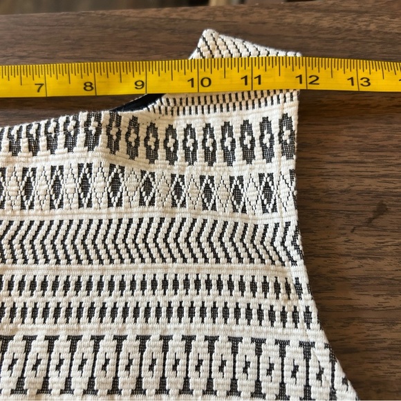 ❤️ Banana Republic Black and Cream Geometric Midi Dress 6 - Picture 5 of 11